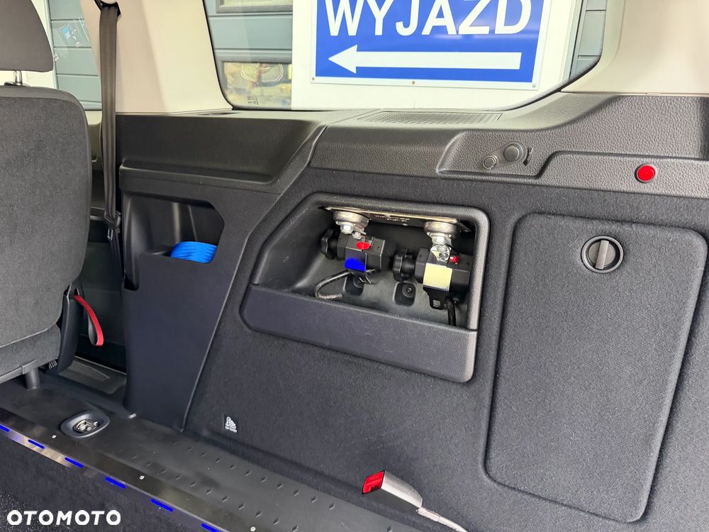 Volkswagen Caddy - 12