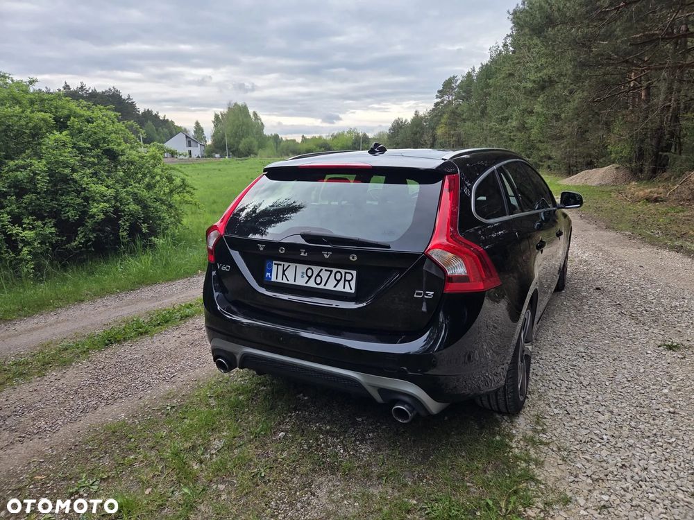 Volvo V60 D3 Momentum - 8