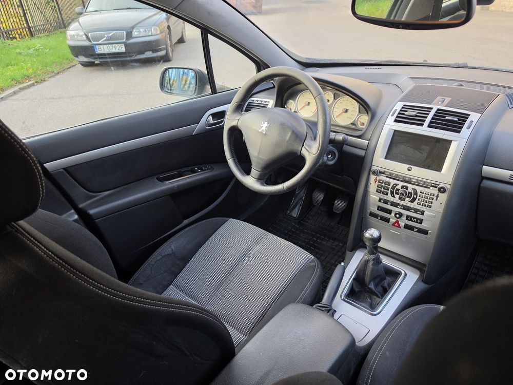Peugeot 407 - 7
