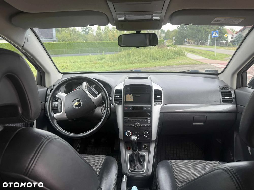 Chevrolet Captiva 2.4 LS - 9