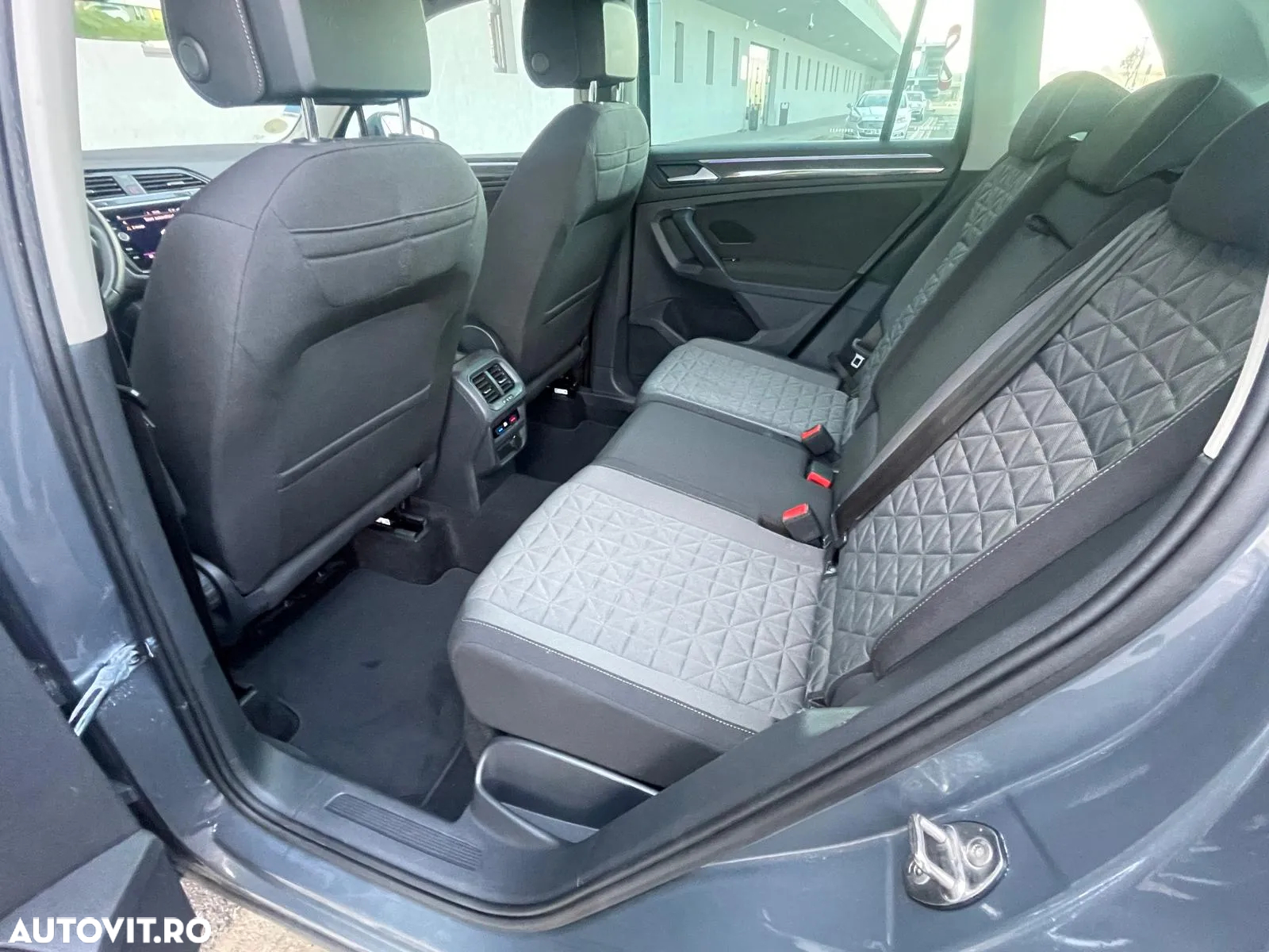 Volkswagen Tiguan 2.0 TDI DSG Life - 19