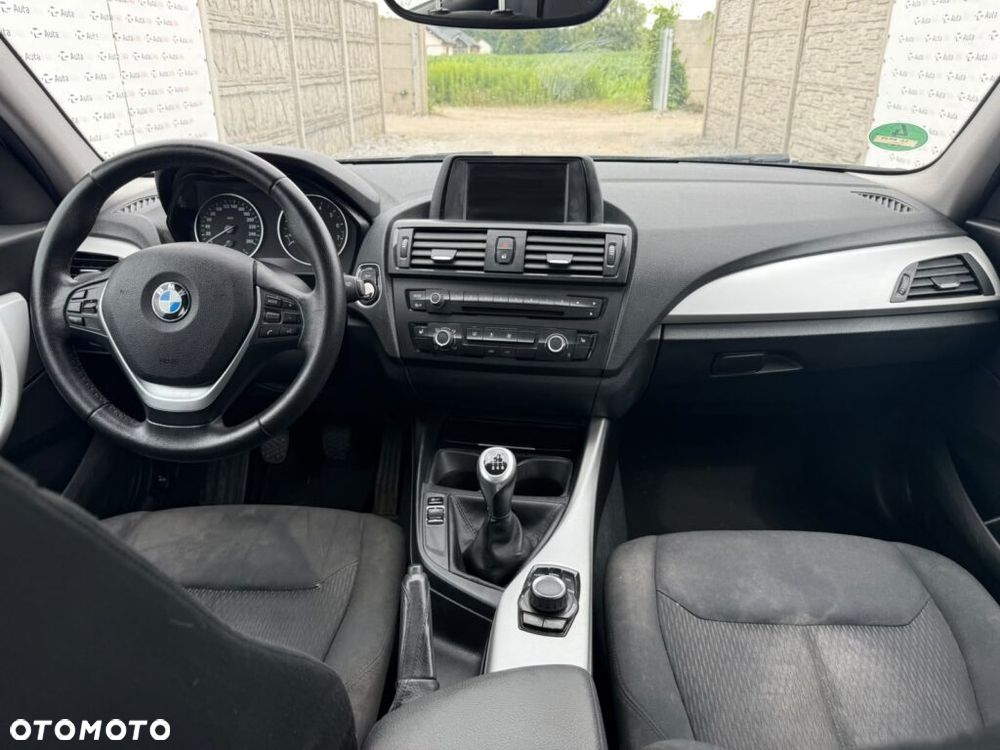 BMW Seria 1 116i - 8