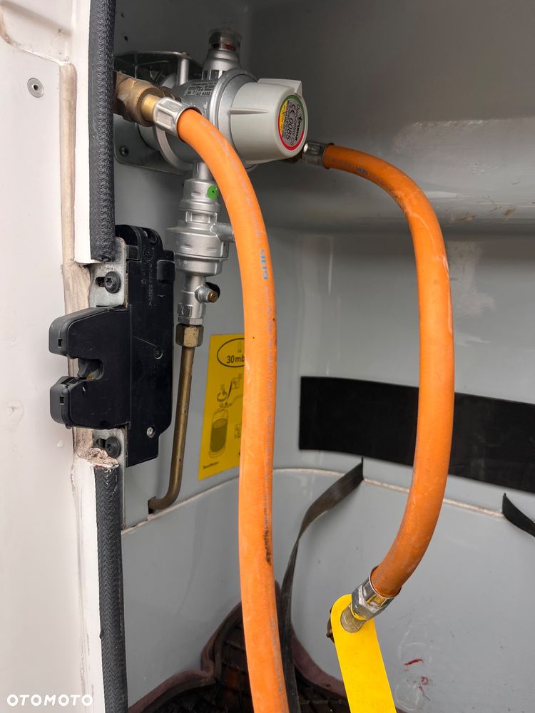 Mercedes-Benz Sprinter Rapido Esterel 37 - 39