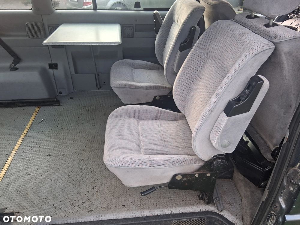 Volkswagen Multivan - 9