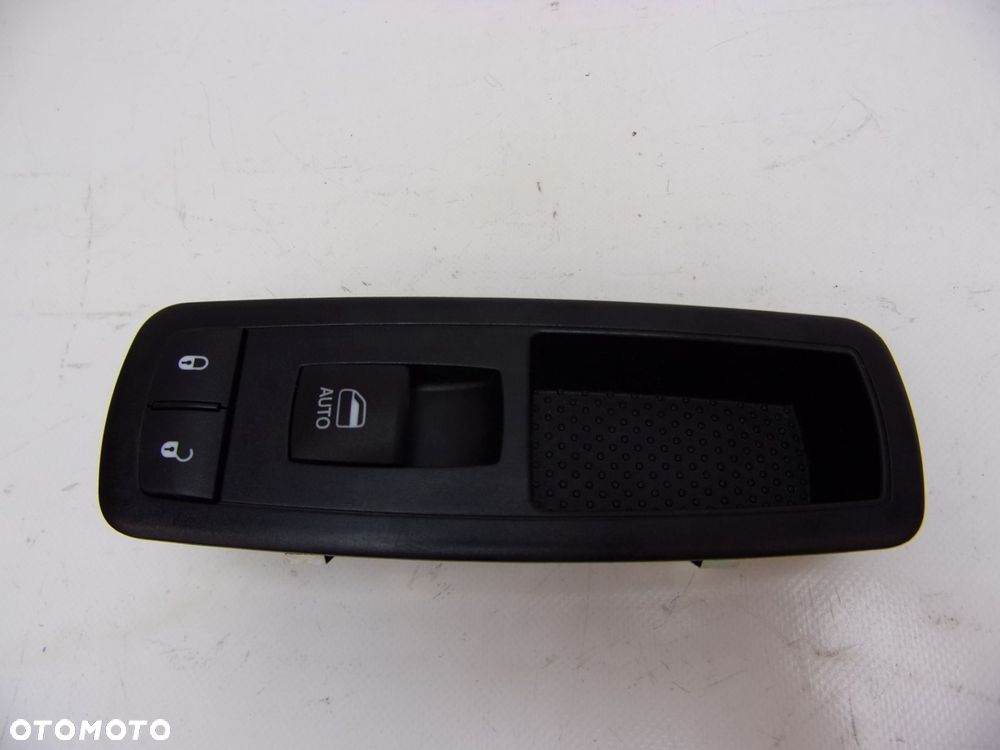 JEEP CHEROKEE KL PANEL SZYB 68141892AA - 1
