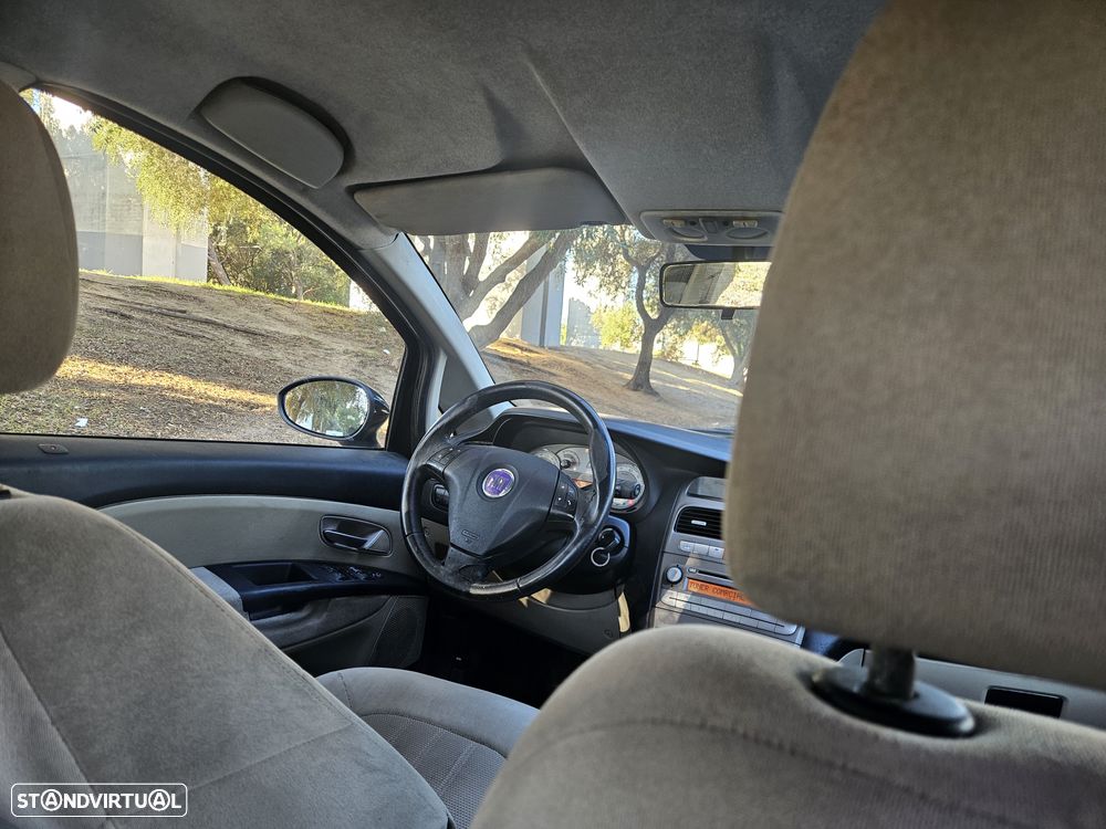 Fiat Linea 1.3 M-Jet Emotion - 11