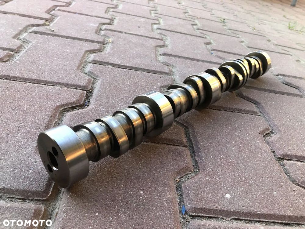CADILLAC ESCALADE III 6,2 V8 2006-2014 CHEVROLET CAMARO SS 6,2 V8 2009-2015 WAŁEK ROZRZĄDU - 2