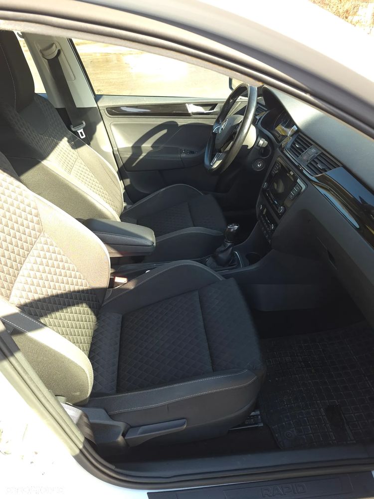 Skoda RAPID - 6