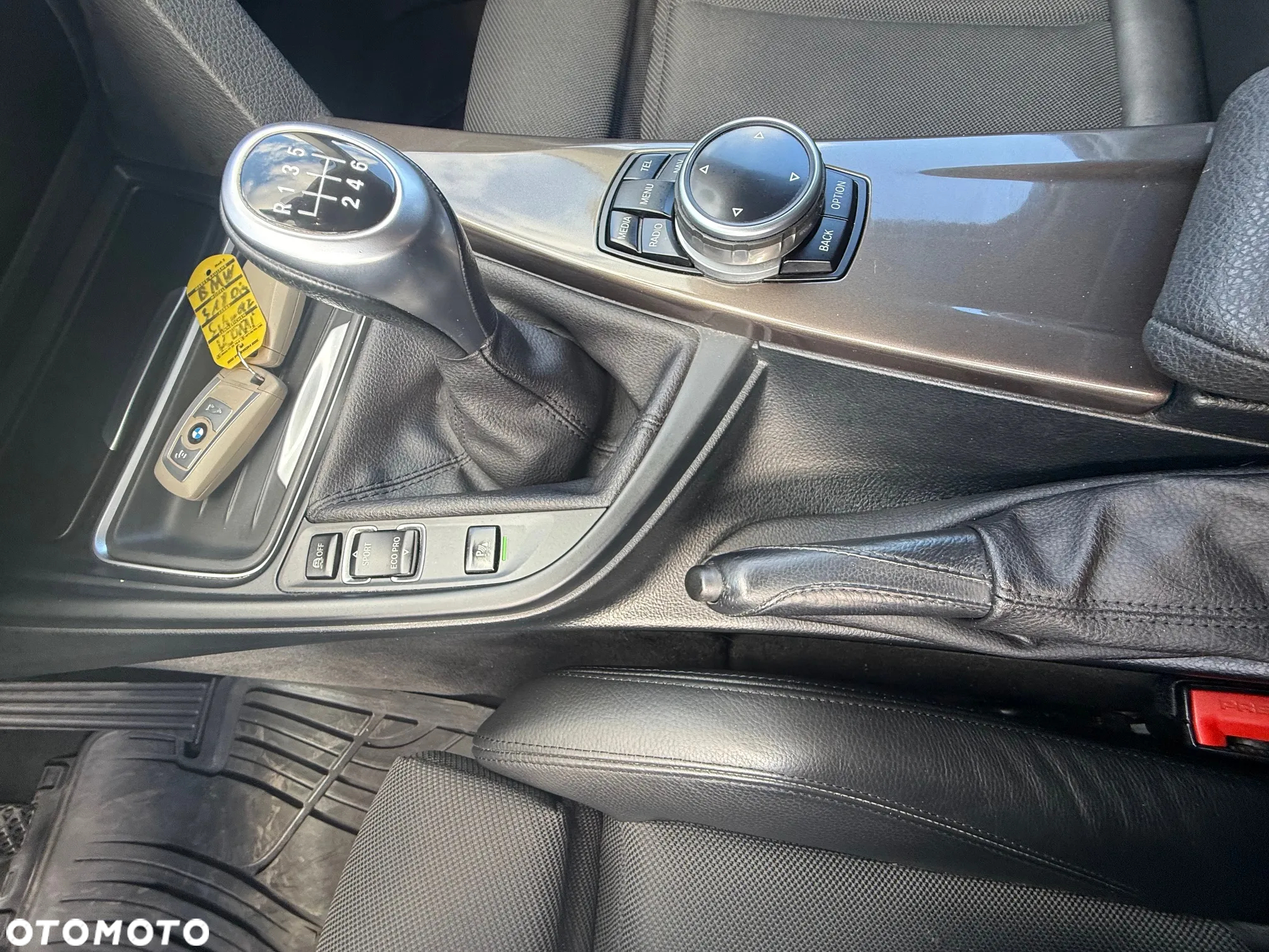 BMW Seria 3 318d Touring Modern Line - 27