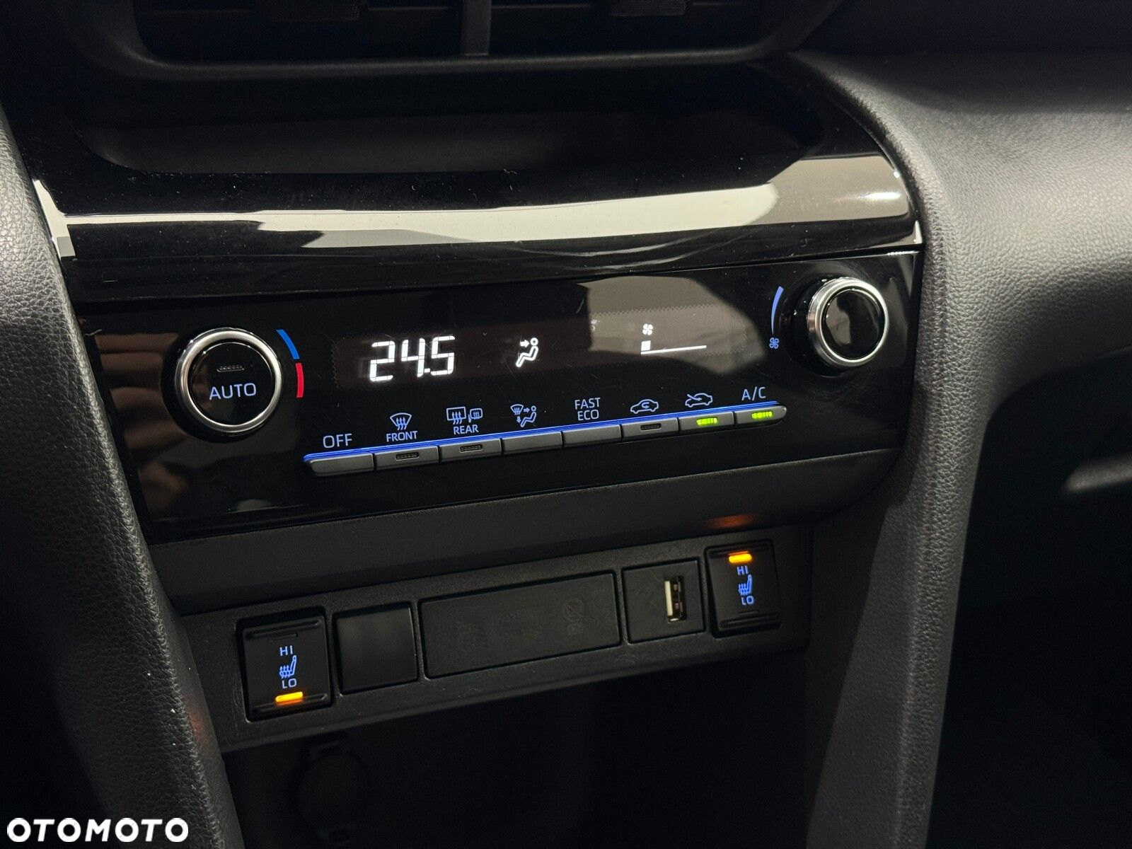 Toyota Yaris Cross Hybrid 1.5 Comfort - 24