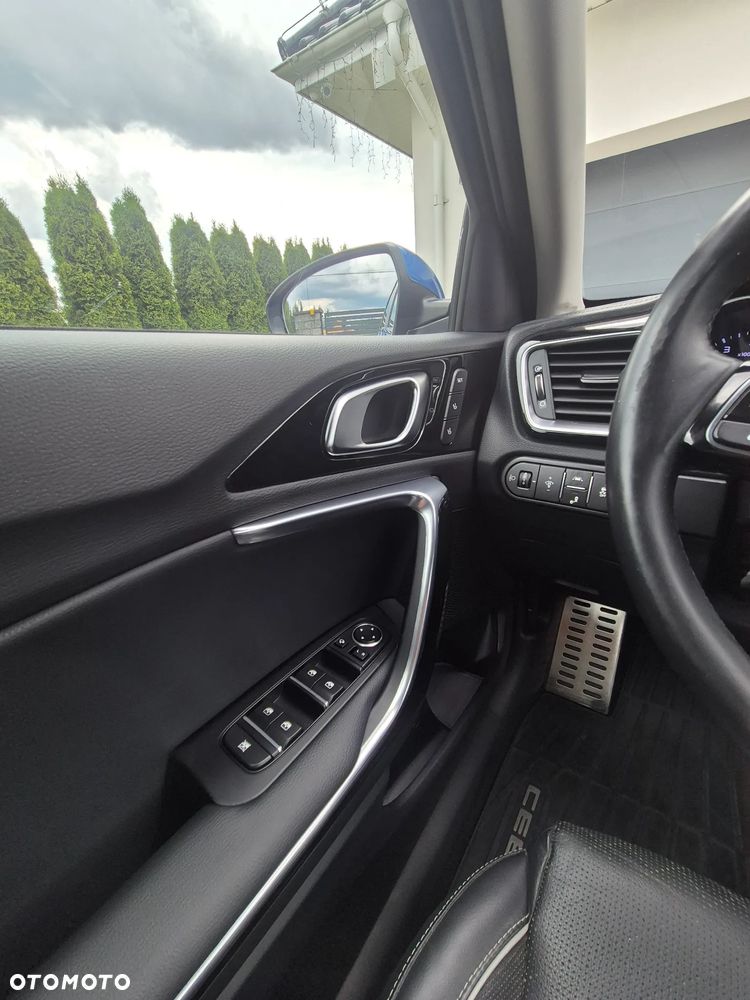 Kia Ceed 1.4 T-GDI L Business Line Plus - 15