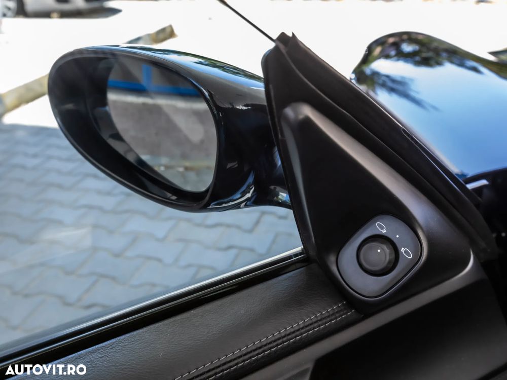 Porsche 911 Carrera 4 S Cabrio - 27
