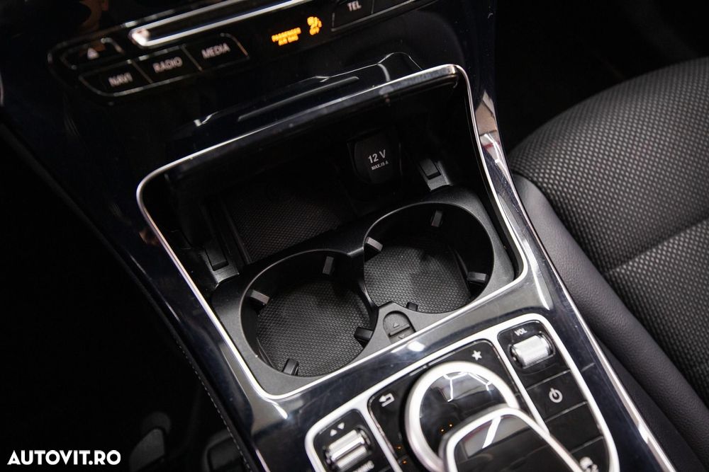 Mercedes-Benz GLC - 27