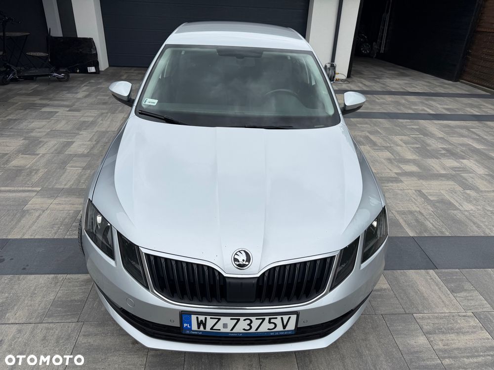 Skoda Octavia 2.0 TDI Ambition DSG - 9