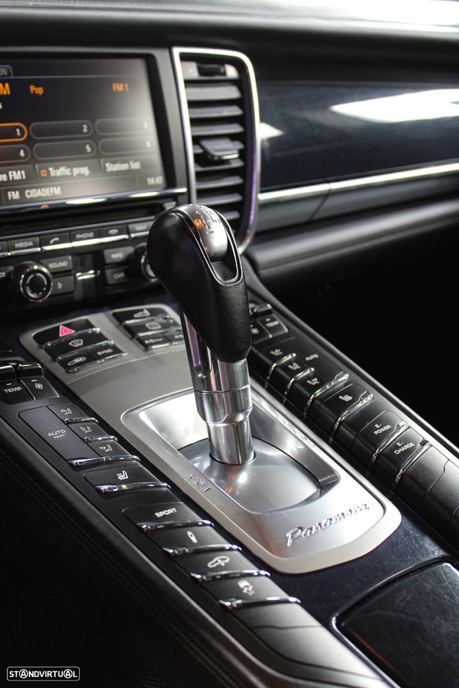 Porsche Panamera S Hybrid - 34