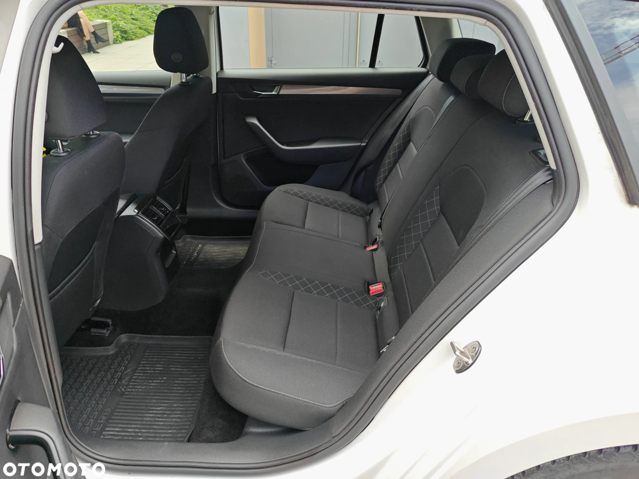 Skoda Superb 1.5 TSI ACT Active - 22