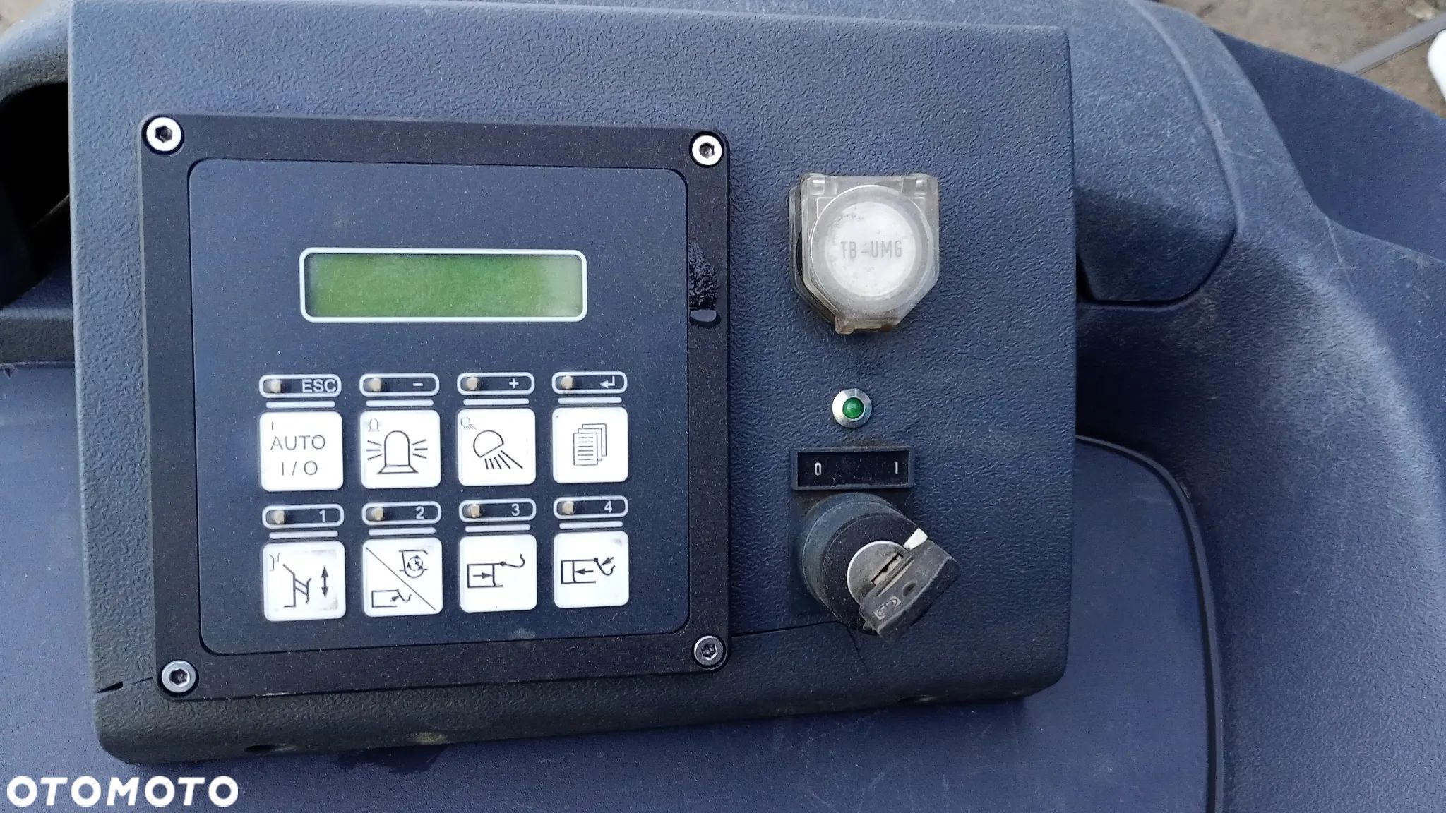 FV. KONTROLER WYŚWIETLACZ STEROWANIE śmieciarki 0400034511 ZOELLER Medium XL PANEL STERUJĄCY  EEA092163-1 - 1