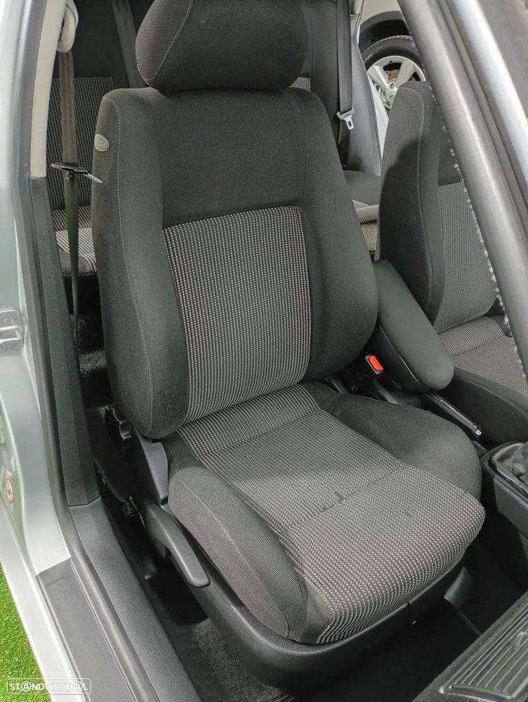 VW Golf Variant - 23