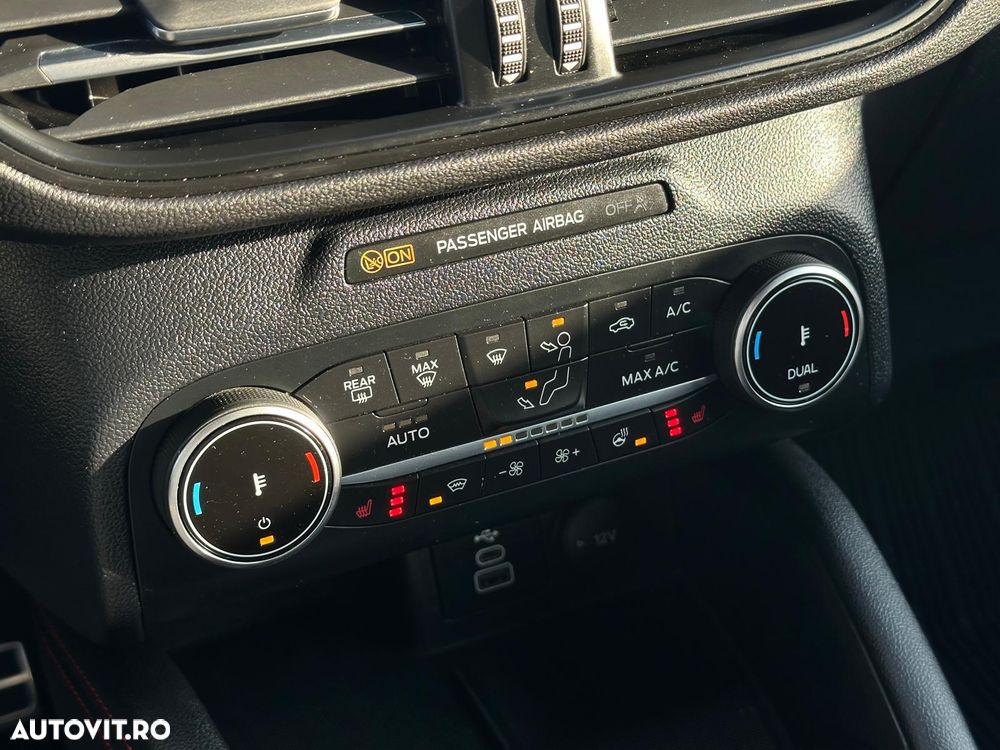 Ford Kuga 2.5 Duratec FWD FHEV ST-Line - 31