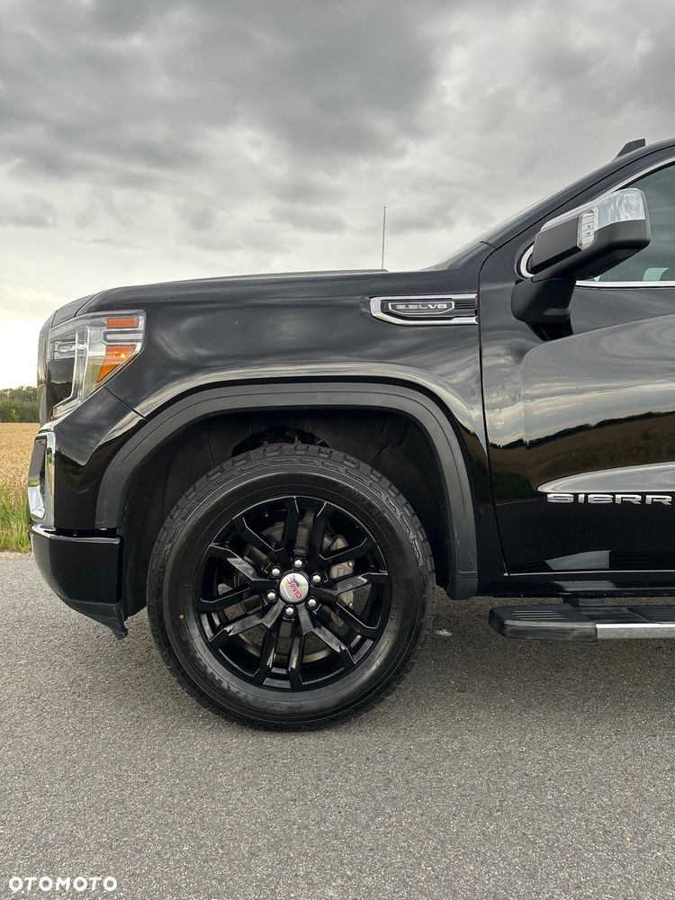 GMC Sierra - 12