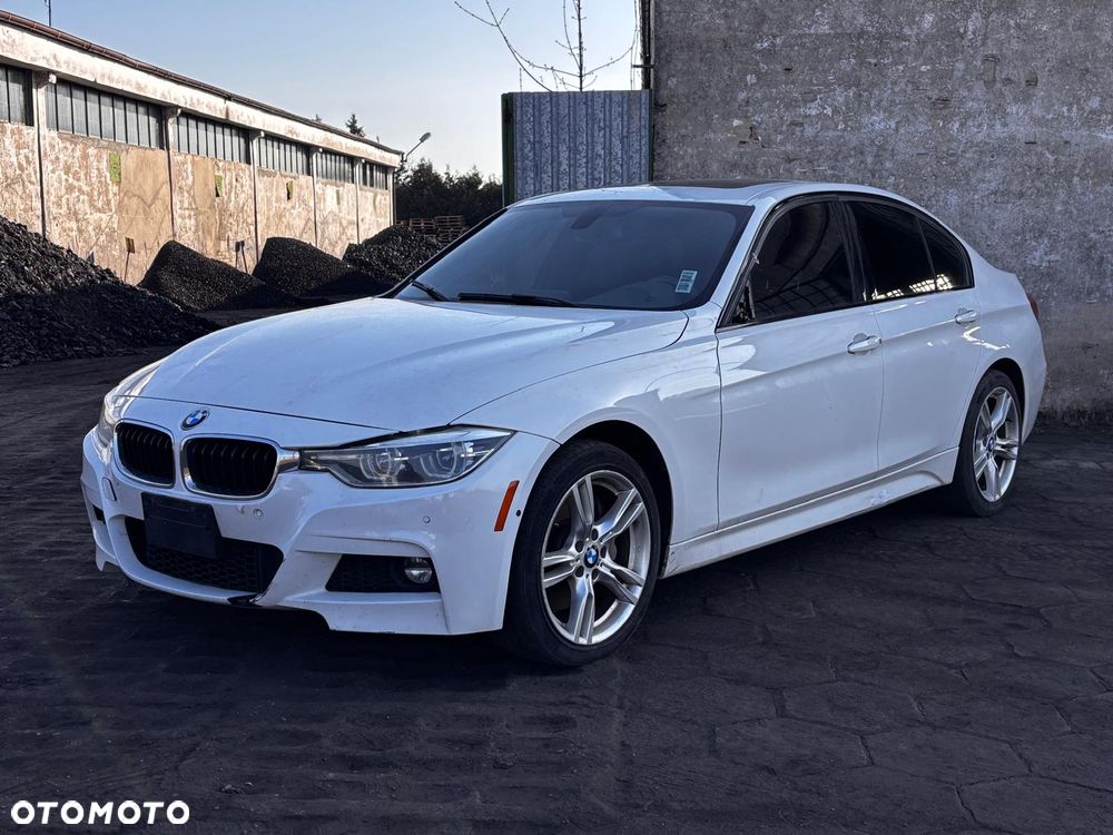 BMW Seria 3 ver-330i-xdrive-m-sport-shadow - 3