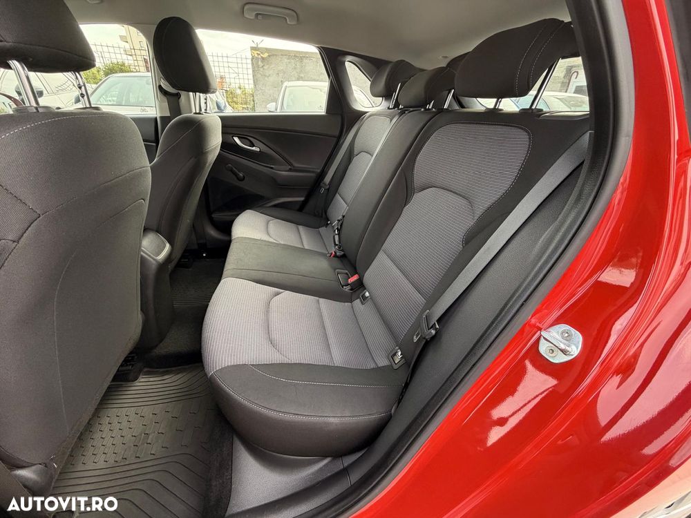 Hyundai i30 1.5 110CP 5DR M/T Comfort - 18