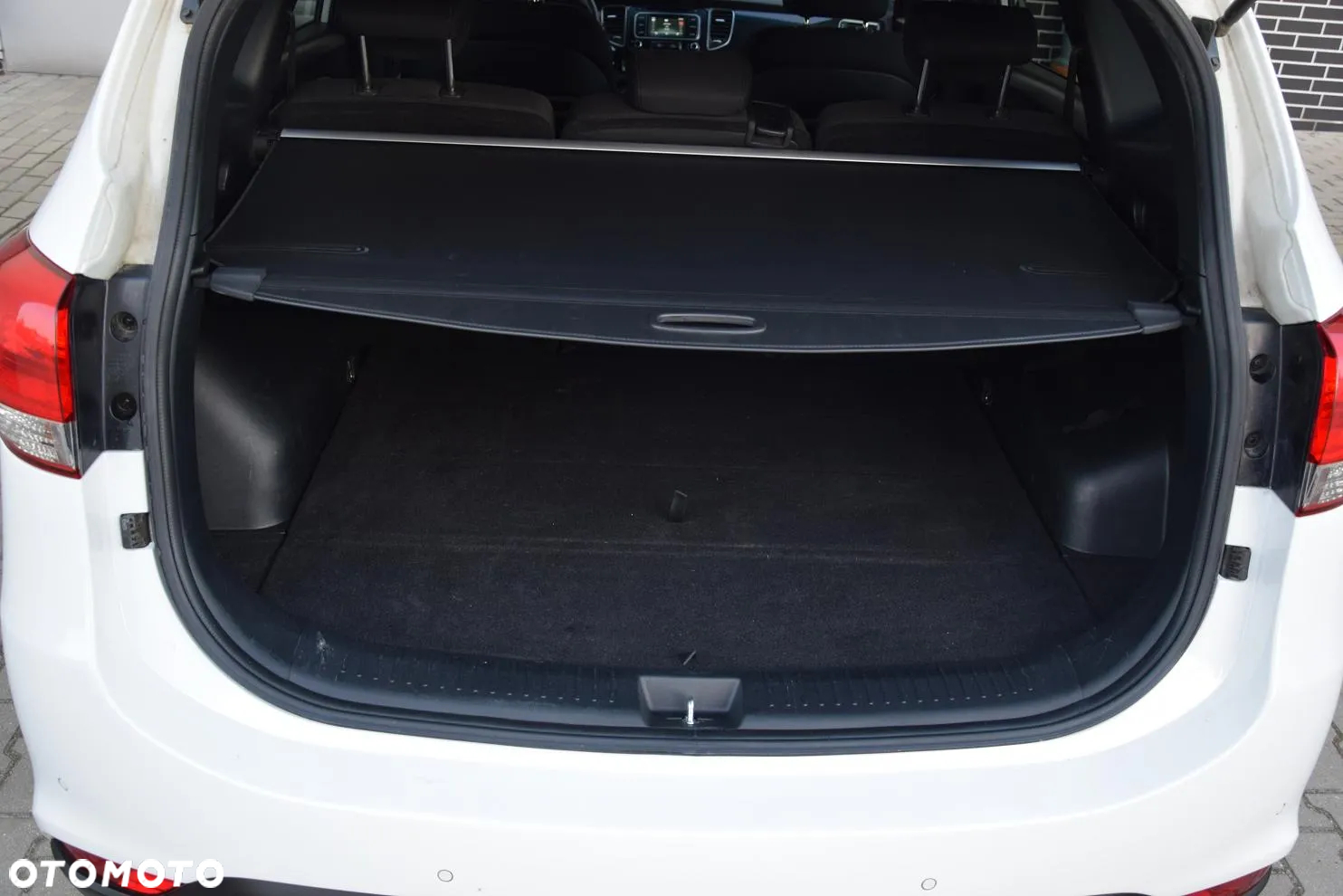 Kia Carens 1.7 CRDi 141 ISG Dream-Team Edition - 17