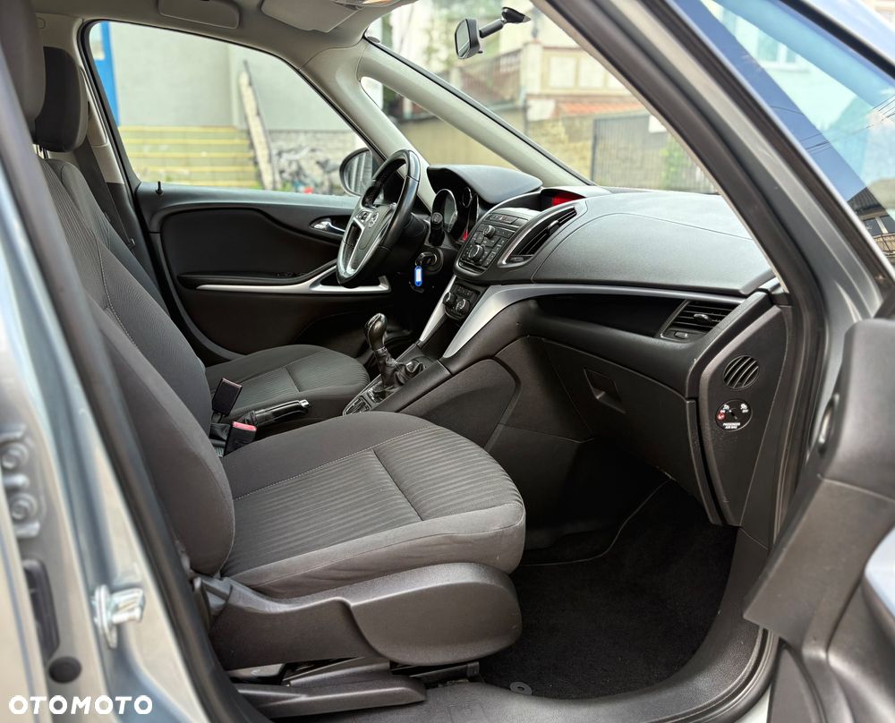 Opel Zafira Tourer 2.0 CDTI Active - 22