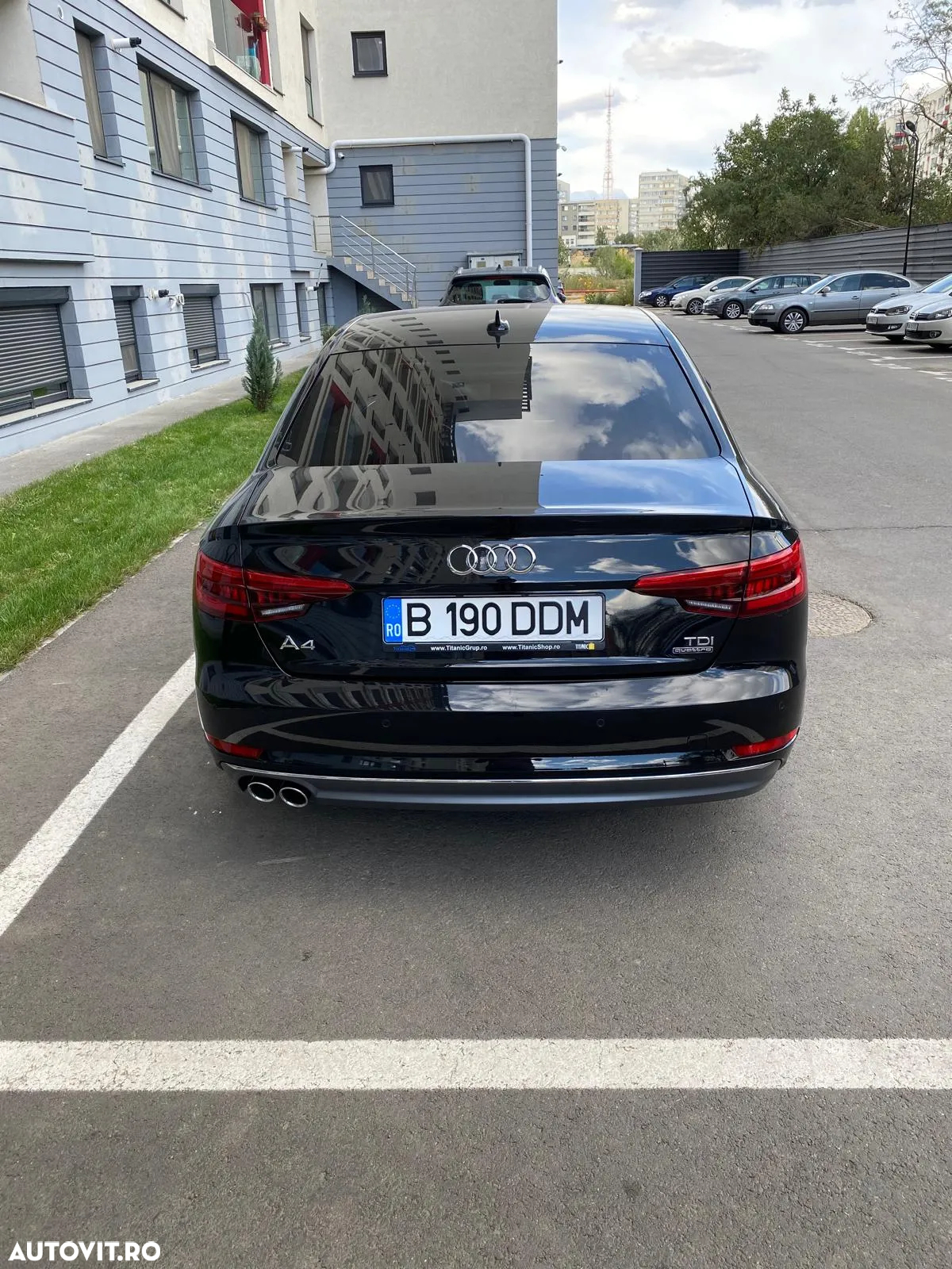 Audi A4 2.0 TDI quattro S tronic Sport - 9