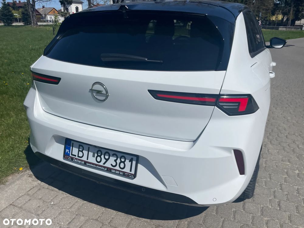 Opel Astra 1.2 Turbo Business Edition - 24