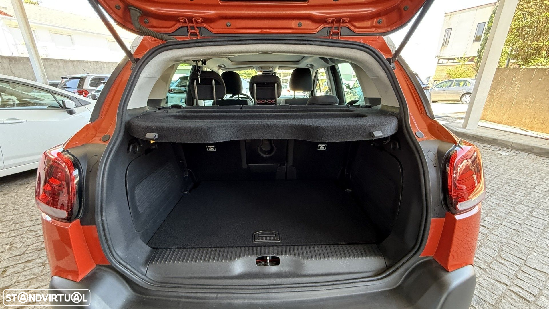 Citroën C3 Aircross 1.2 PureTech Shine - 11