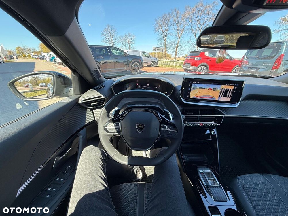 Peugeot 2008 1.2 PureTech Allure Pack S&S EAT8 - 24