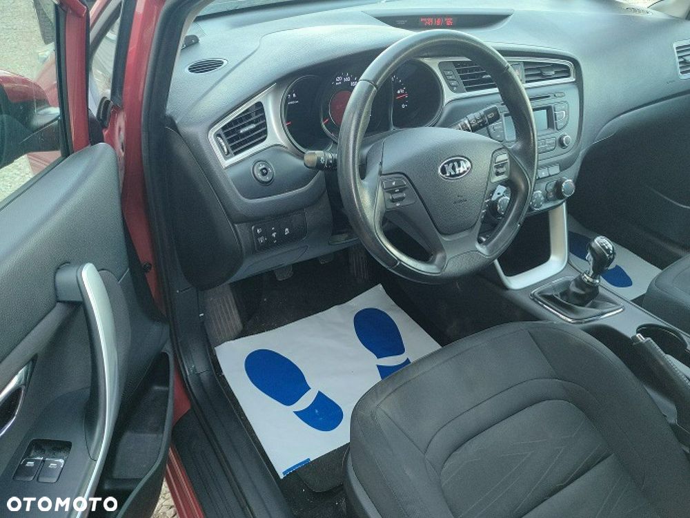 Kia Ceed - 6
