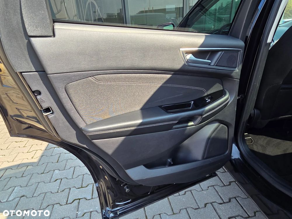 Ford Edge 2.0 EcoBlue Twin-Turbo 4WD Titanium - 33