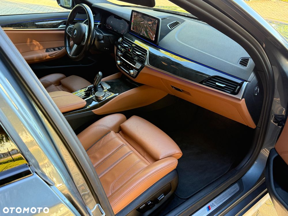 BMW Seria 5 530i xDrive mHEV M Sport sport - 26