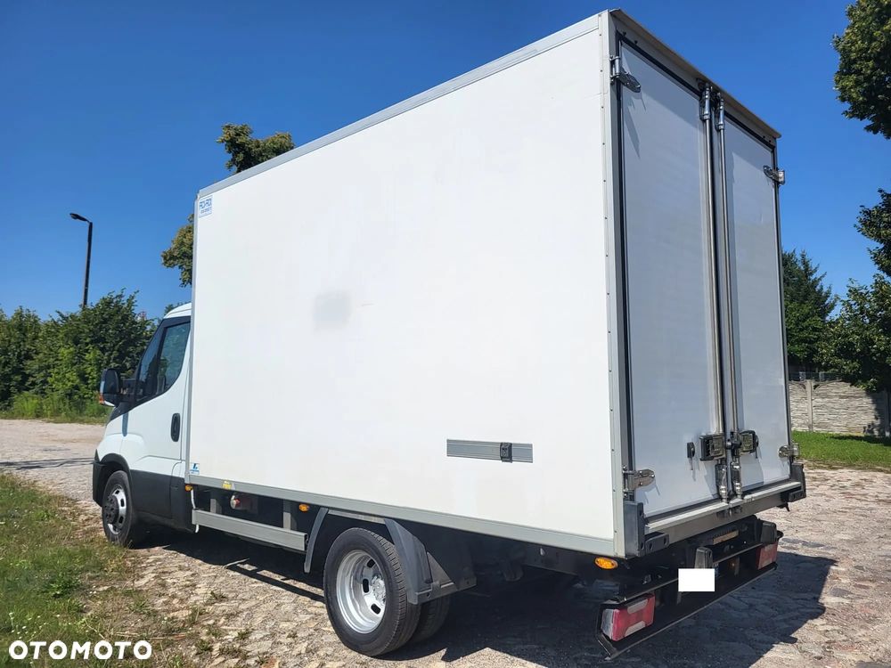 Iveco Daily 2018r E6 2.3 136 KM IZOTERMA CHŁODNIA  Bliźniaki KLIMA MROŹNIA AGREGAT 230V - 16