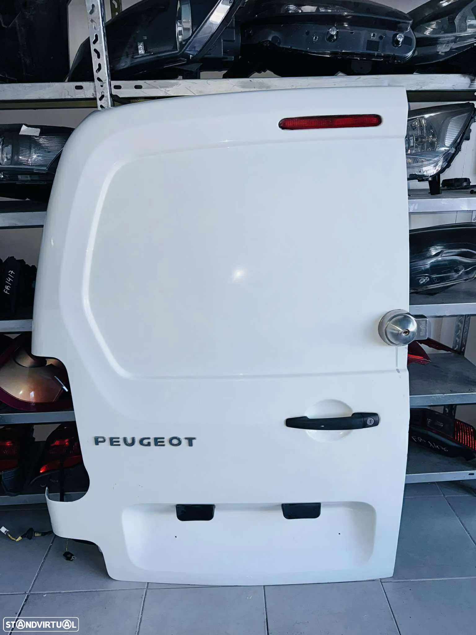 Porta Trás Esquerda Peugeot Partner / Citroen Berlingo - 2008 / 2016 - 2