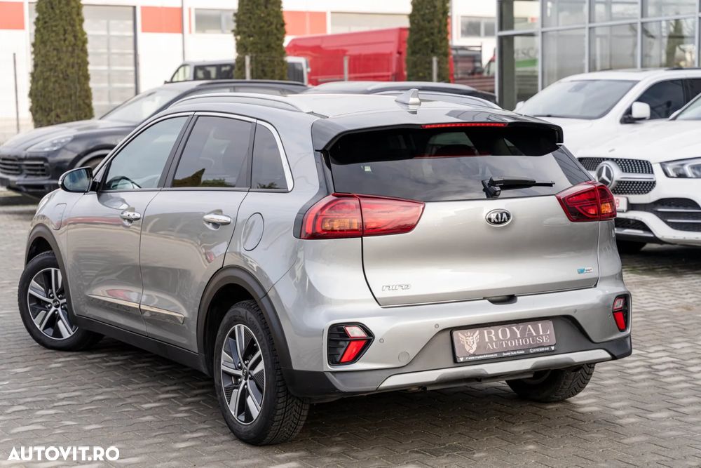 Kia Niro 1.6 GDI PHEV 2WD OPF Aut. Vision - 3