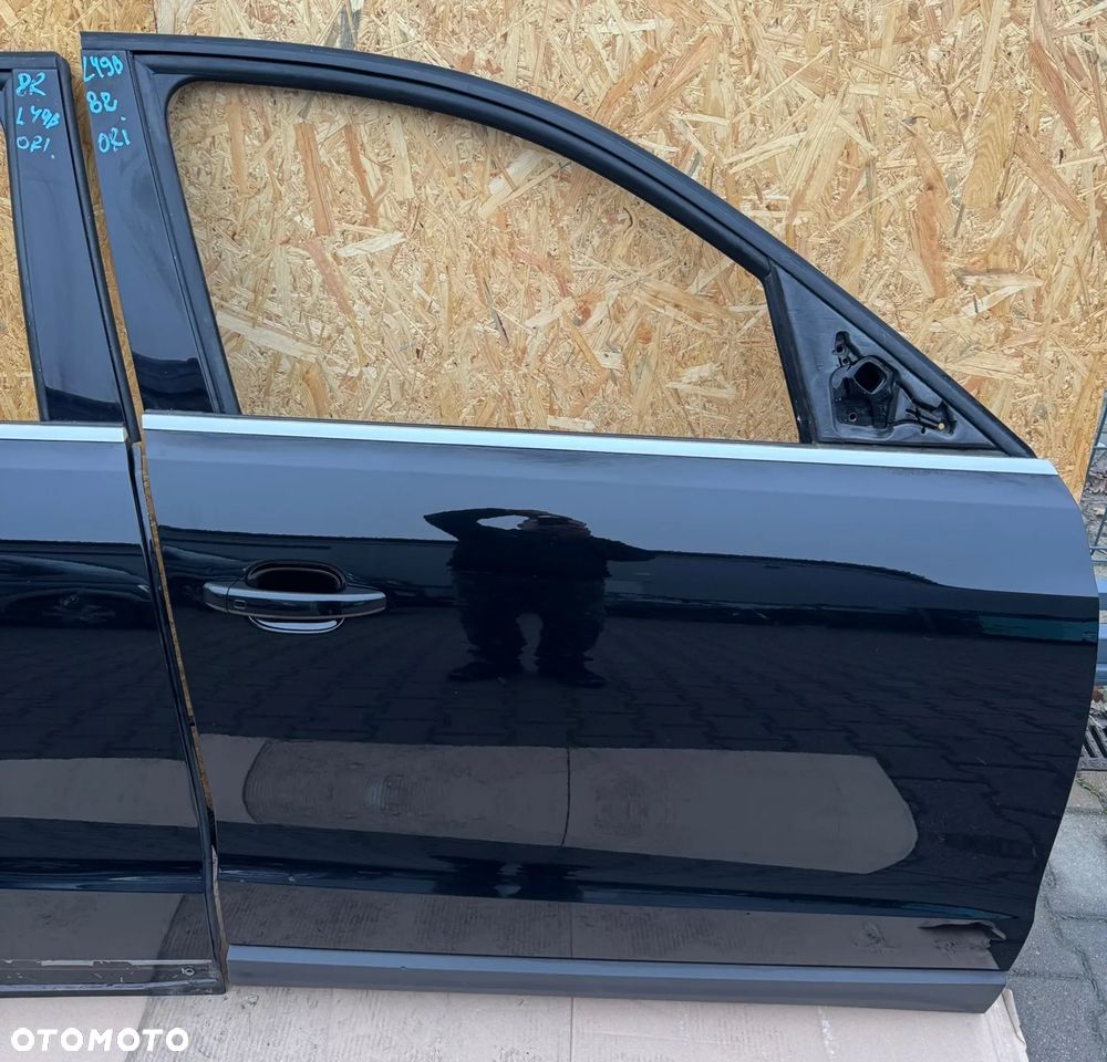 Audi Q5 8R drzwi przód tył prawe LY9B - 2