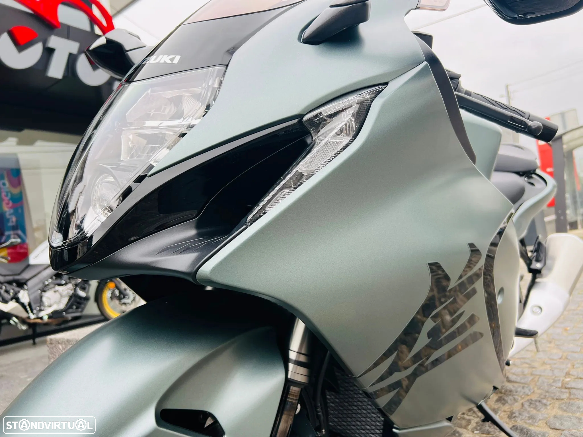 Suzuki Hayabusa 1300 - 2