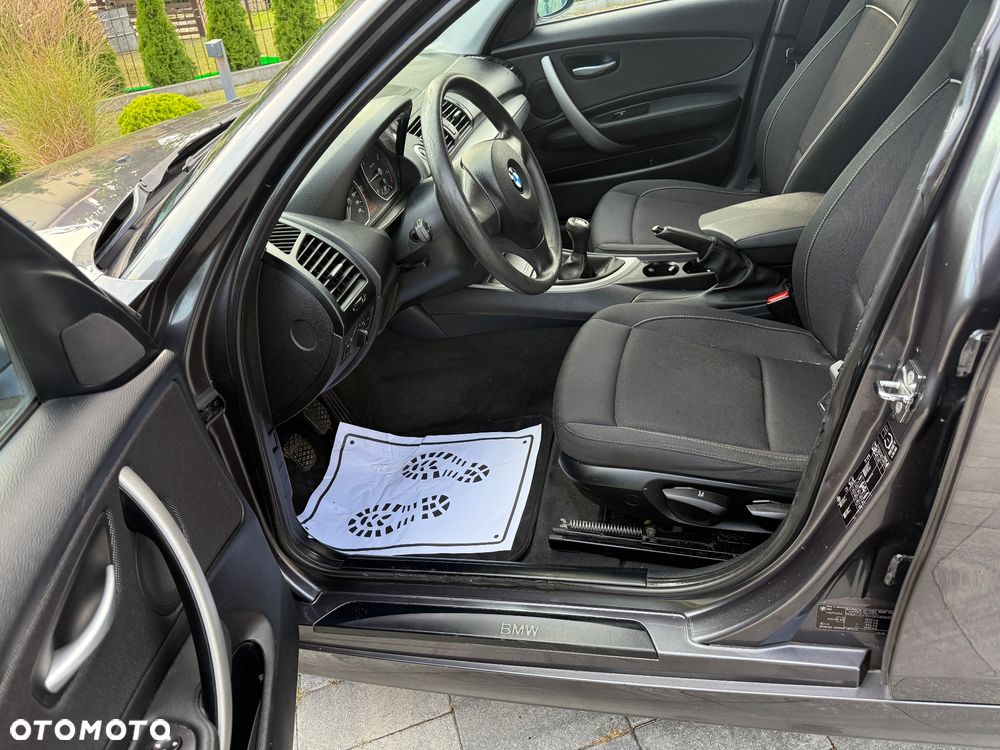 BMW Seria 1 118d DPF Edition Lifestyle - 17