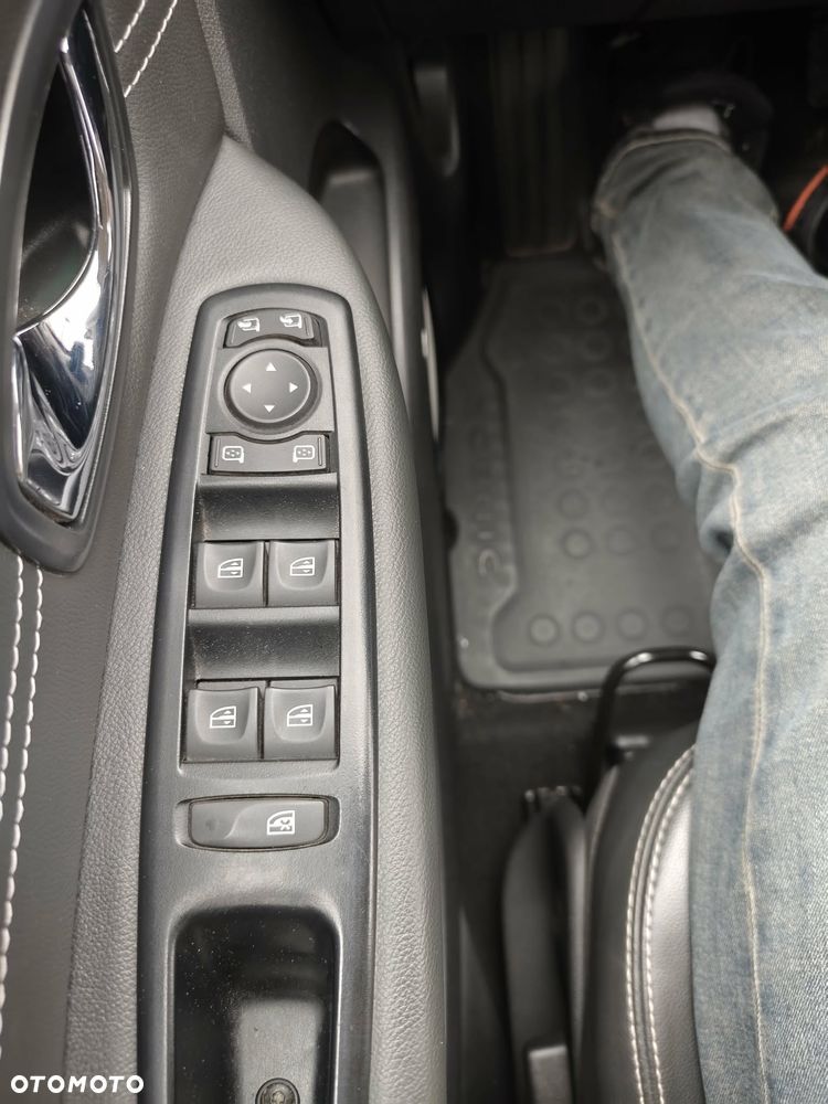 Renault Scenic 1.6 dCi Energy Bose Edition - 25