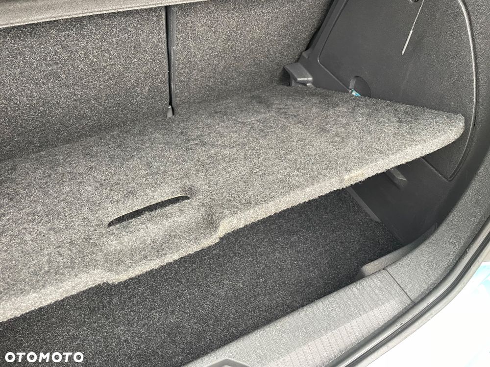 Opel Corsa 1.4 16V 150 Jahre - 26