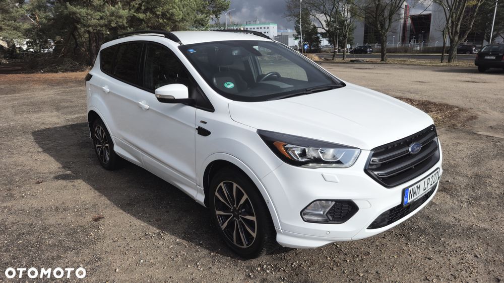 Ford Kuga 1.5 EcoBoost 2x4 ST-Line - 8