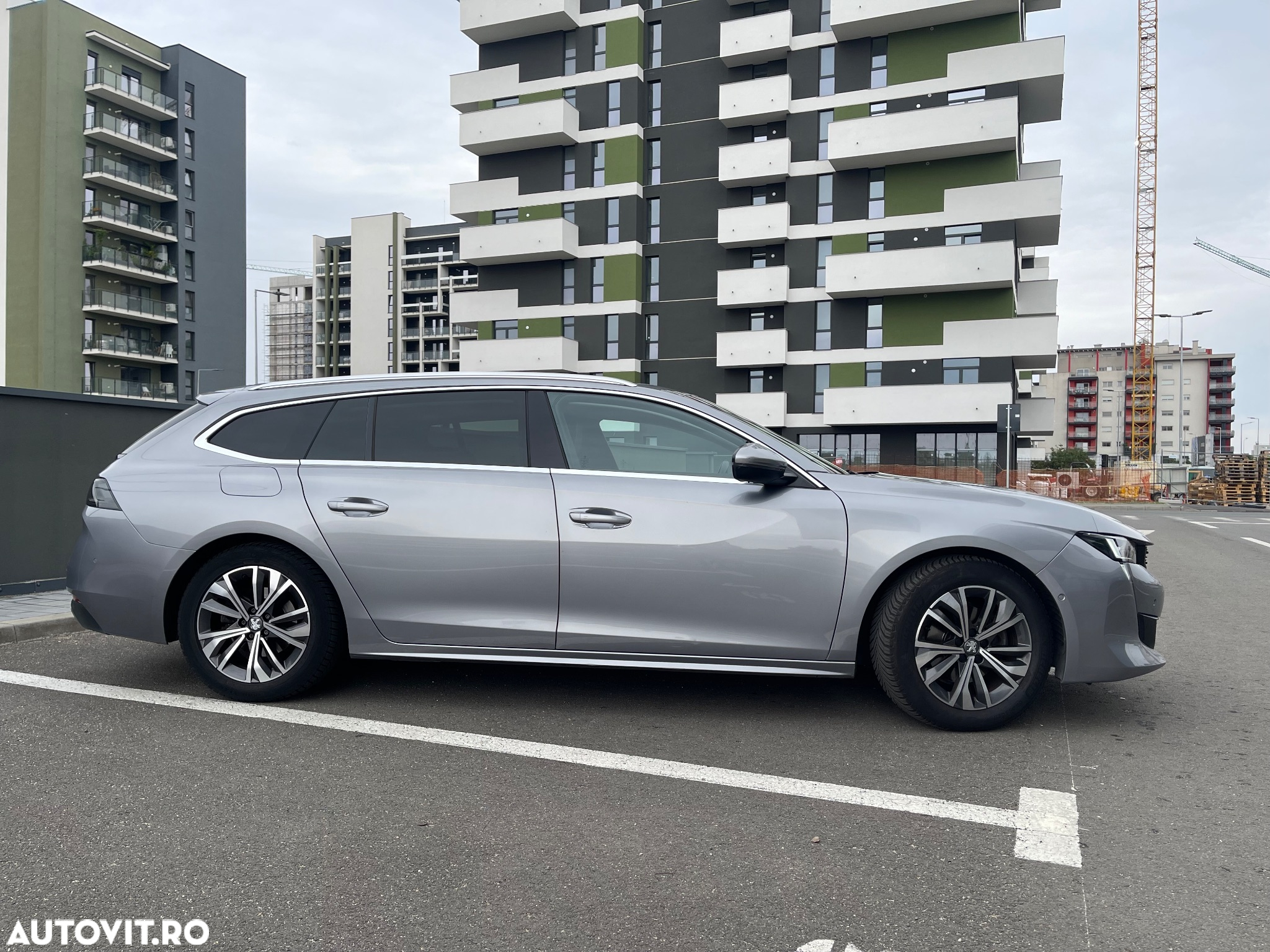 Peugeot 508 SW 1.5 BlueHDI S&S EAT8 Allure Pack - 4