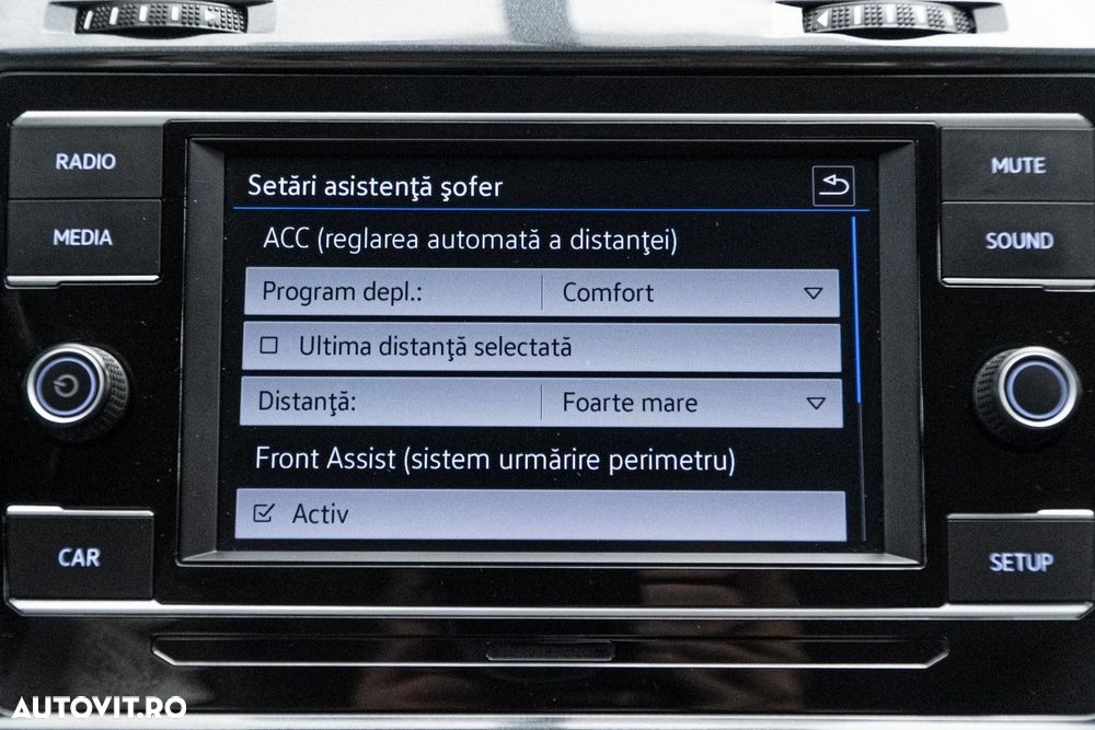 Volkswagen Golf 1.6 TDI (BlueMotion Technology) DSG Comfortline - 28