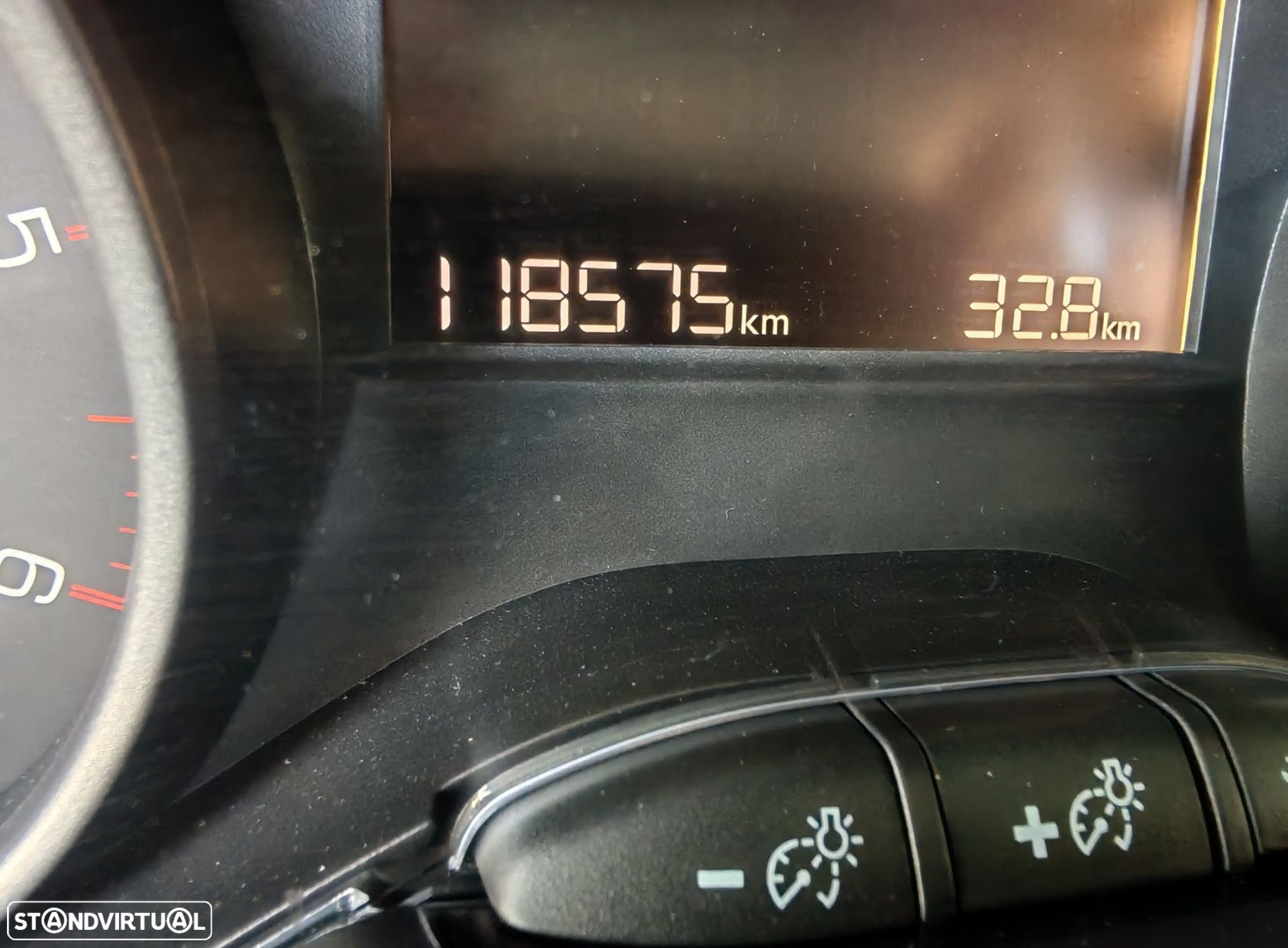 Peugeot 208 1.5 BlueHDi Active - 16