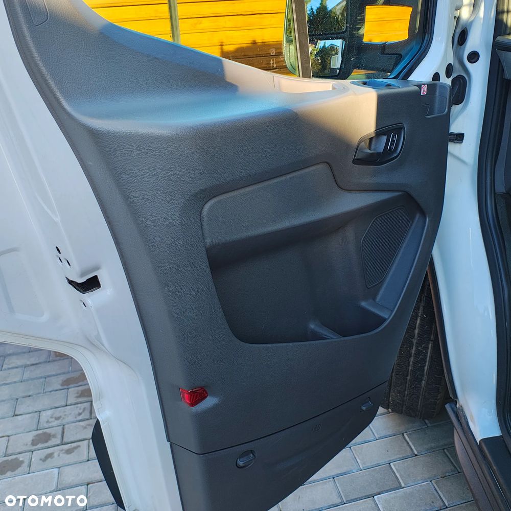 Ford Transit - 16