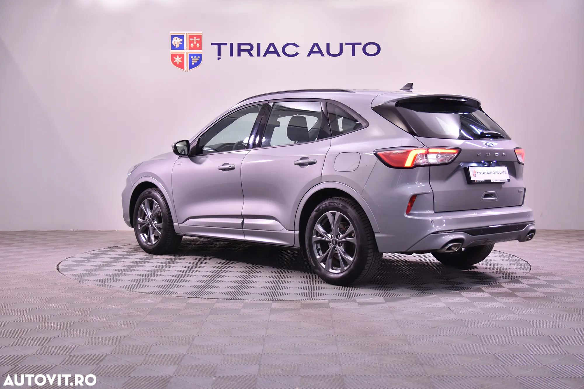 Ford Kuga - 3