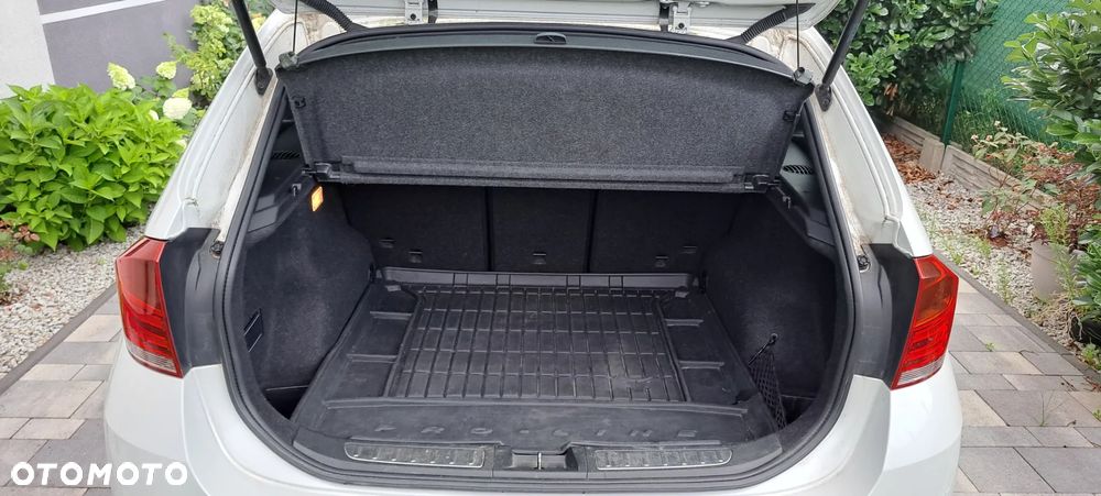 BMW X1 sDrive18d Sport Line - 4